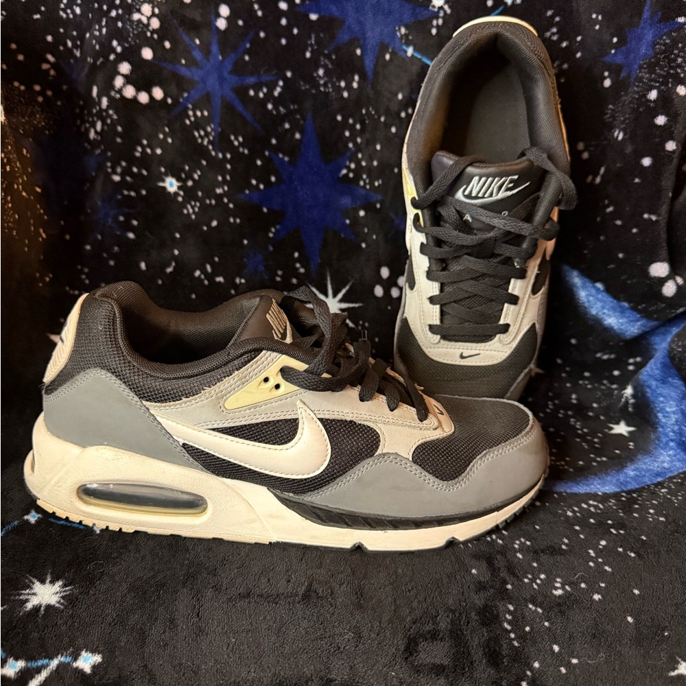Nike Air Max Correlate Sneakers